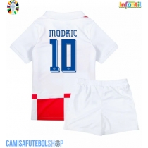 Camisa de time de futebol Croácia Luka Modric #10 Replicas 1º Equipamento Infantil Europeu 2024 Manga Curta (+ Calças curtas)